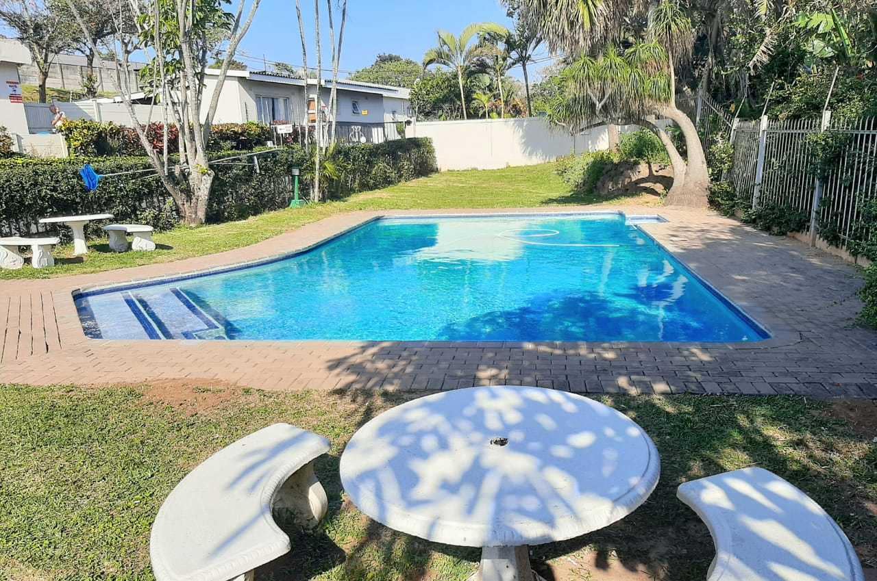 MTW5- swimming pool