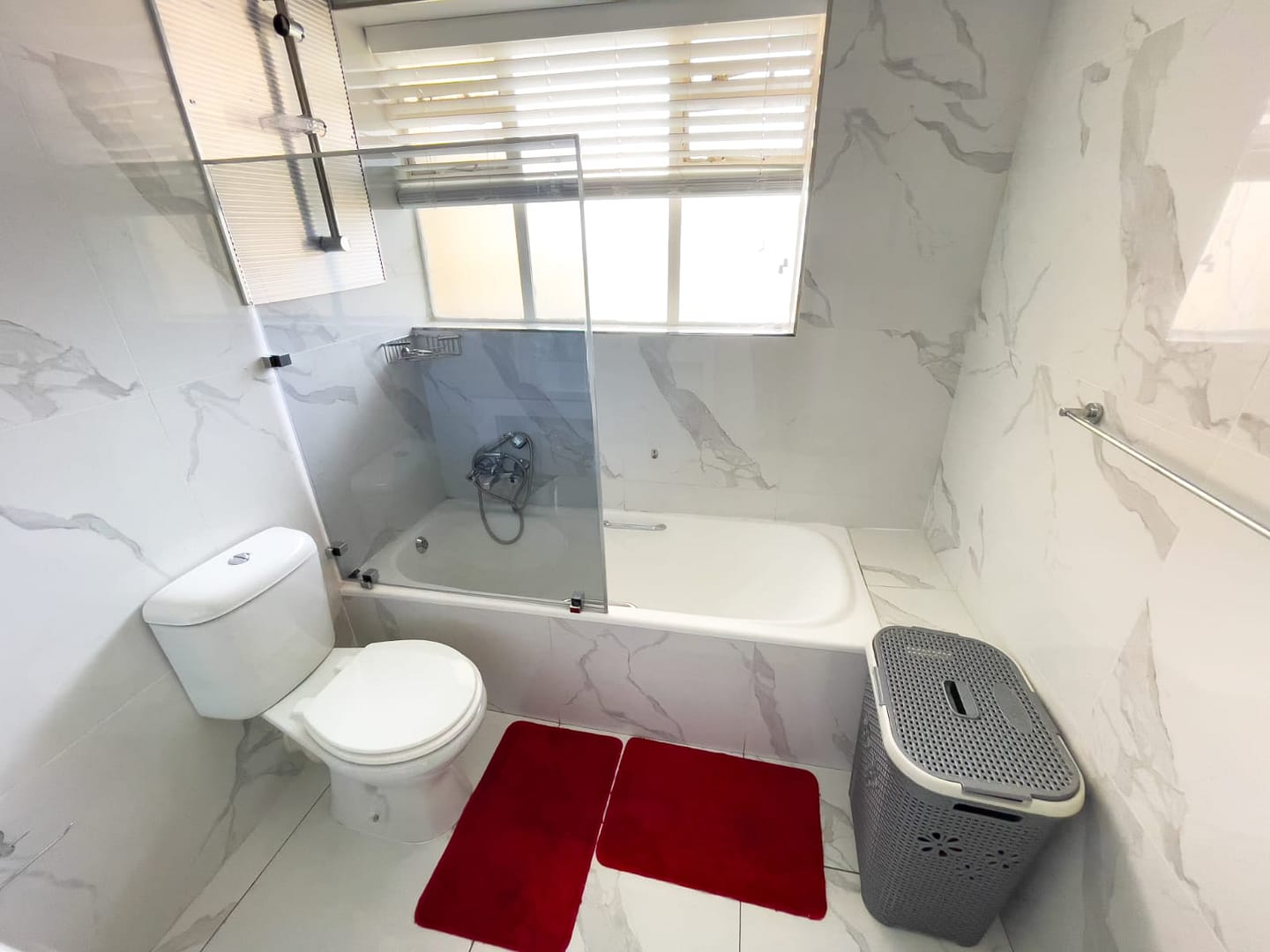 HT MAIN BATHROOM