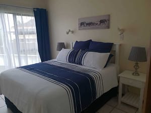 25SBS-main bedroom