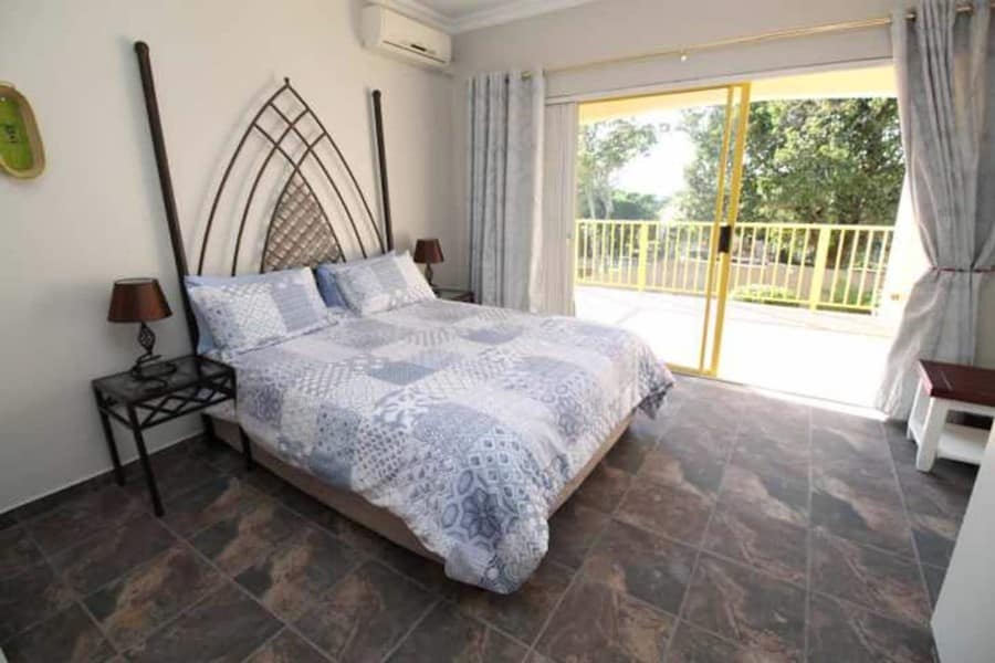 19T-main bedroom